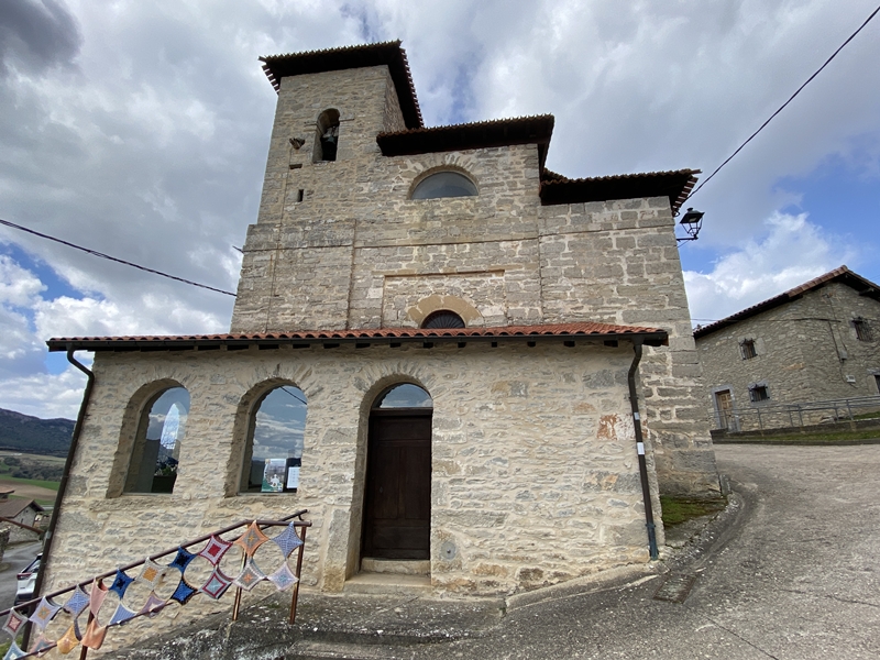 San Juan Ebanjelaria Eliza. Iruña Oka (Mandaita)