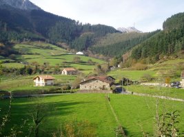 Arrazolako baserriak