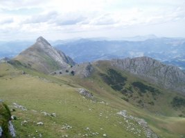 Txindoki, Etitzegi eta Larraone Uzkuititik ikusita