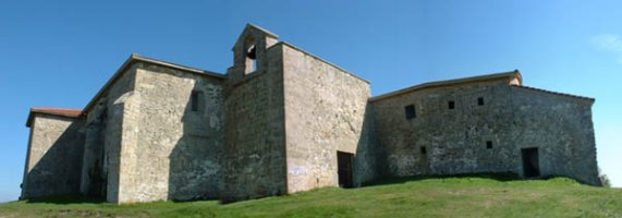 Ermita en la cima