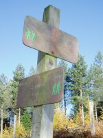 Norabide ezberdinak adierazten dituen seinalea Intzuzaeta lepoan