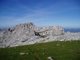 Andraitz eta Kantuzulueta Lugaitzeko lepotik ikusita