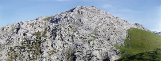 Aizkorritxo trikuharritik ikusita