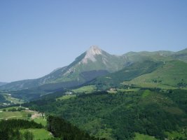 Mendebaldetik ikusita