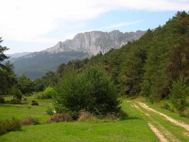 A nuestra espalda dejamos Peña Karria.