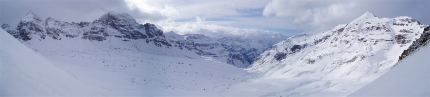 Izas bailara izen bereko lepotik ikusita