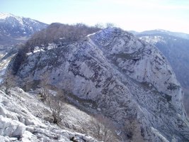 Ipar-mendebaldeko tontorretik ikusita