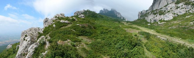 Toro mendatearen igoera hegoaldetik