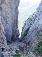 La Jenduda kanala, behera begira