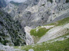 Arroilaren behealdeko ikuspegia