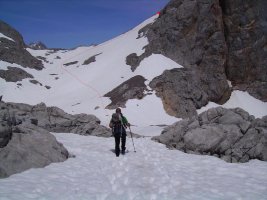 Acceso desde cabaña a ascension final horcados