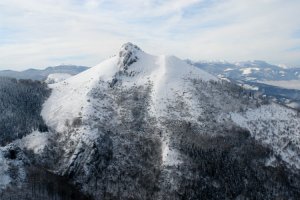 Elurrez estalia, Larrunarriko igoeratik ikusita