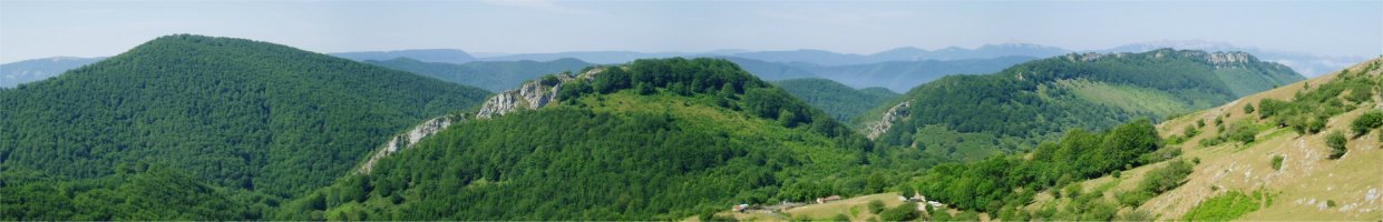 Alleko, Akaitz Txiki eta Sastarri ipar-ekialdetik ikusita