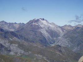 Hego-ekialdetik ikusita, Astazou lepotik