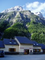 Mallo Grande Pinetako kanpinetik ikusita