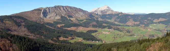 Aramaio aldeko bailara, Oriol eta Anbotorekin