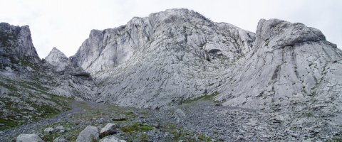 Artaungo Sakona eta hego-ekialdeko aurpegia