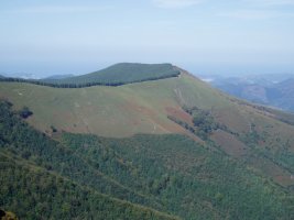 Hegoaldetik ikusita, Ezkaiztegiko lepotik