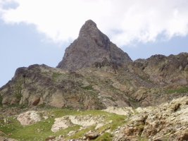 Falisse hego-ekialdetik ikusita