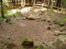 La Corona de los Muertos aztarnategia