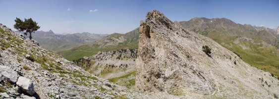 Ipar-mendebaldeko gandorreko tontor bat