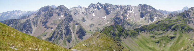 Sanctusetik ikusita, iparraldetik