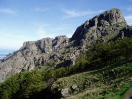 Hego-mendebaldetik ikusita