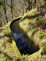 Aiako Harria ekialdetik inguratzen duen kanala