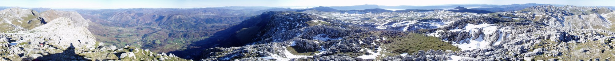 Tontorretik 360ºtako ikuspegia