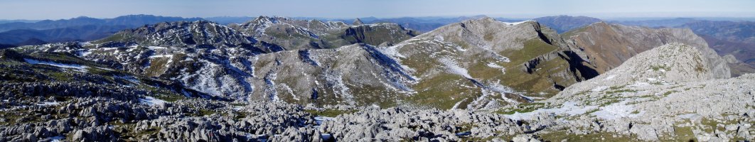 Ipar-mendebaldera ikuspegi zabala