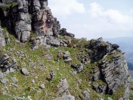 Hegoaldeko malkarrak gainditzen dituen bidezidorra