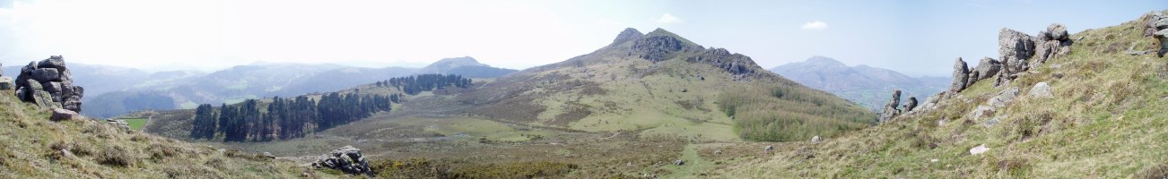 Ibañeta lepoa de Arxuria ekialdetik ikusita