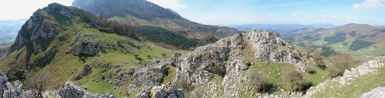 Haitz txikitik Hegoaldera begira