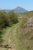 Santio Bidea, Izko inguruetan