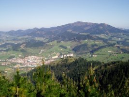 Zaldibar eta Oiz Santamarinazarretik ikusita