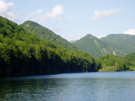 Akaitz Txiki, Akaitz eta Uazkuru Lareotik ikusita