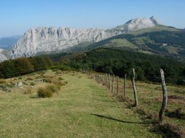 Urkiola aldeko igoera goitik