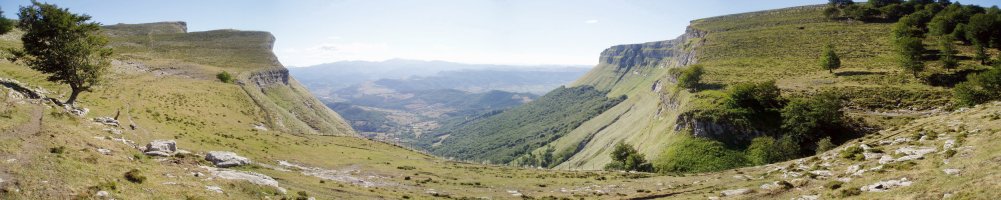 Iturrigorri eta Bedarbideran ikuspegi zabala Barrerillako atakaren ingurutik ikusita