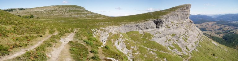 Eskutxi eta Ungino Atatxako atakaren ingurutik ikusita