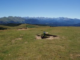 Ekialdeko Abodiko txartelontzia