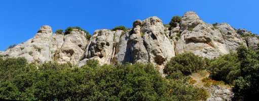 Peñarteko haitzak begira ditugu