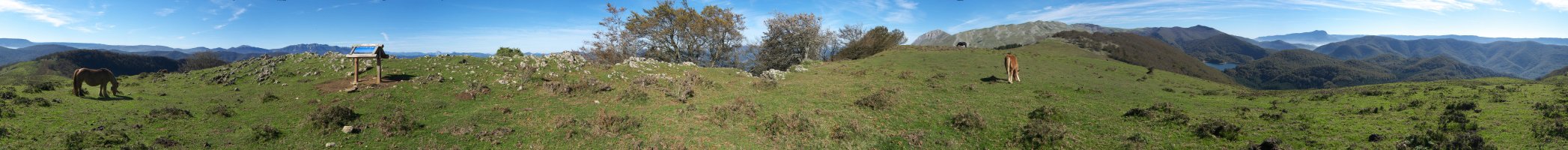 360ºko panoramika tontorrean