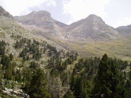 Ballibierna eta Tuca Arnau iparraldetik ikusita