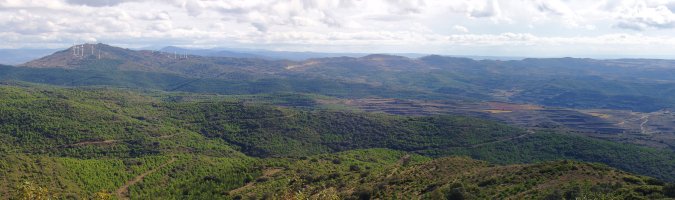 Txutxu, Uxueko mendilerroa eta Uxue herria Gerindatik