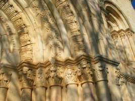 San Juan ermitaren apaindurak