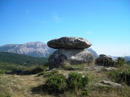 Caseta de la Bruja trikuharria