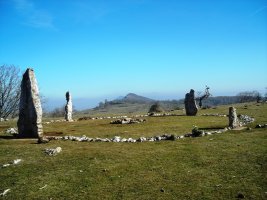 Mendiluze  harrespila