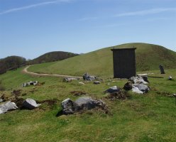 Eteneko harrespila, porlanezko etxola batek itsustua