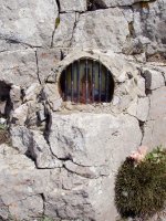 Ama Birjinaren iruditxo bat gailurrean