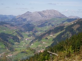 Izarraitz ekialdetik ikusita